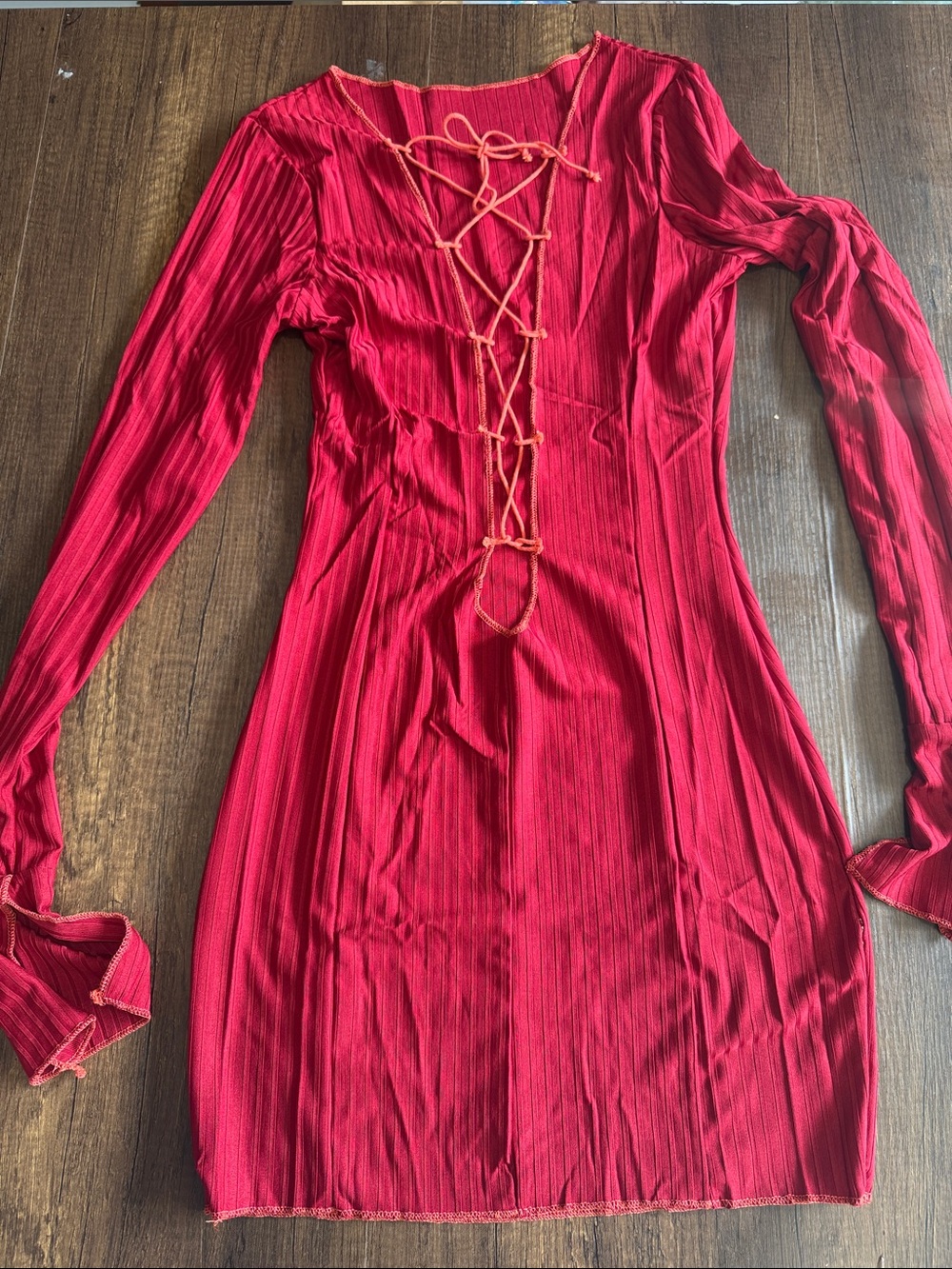 Red Lace-Up Long Sleeve Bodycon Dress